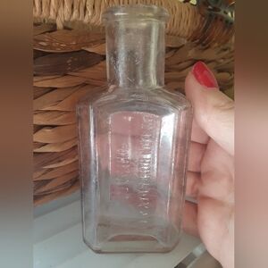 Pre-1890's Benton Holladay & Co. of Chicago Antique Glass Bottle, Ex.Cond.